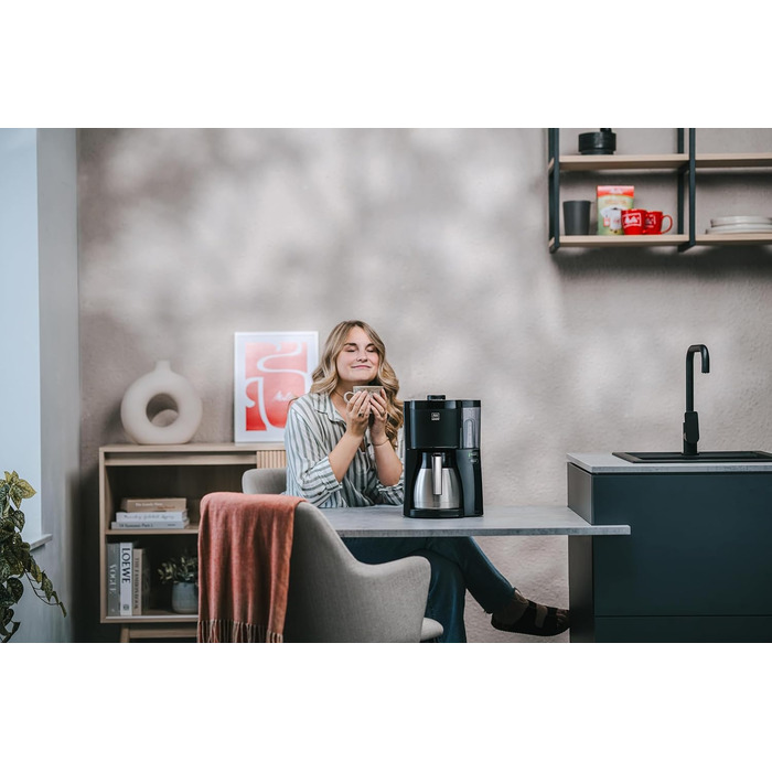 Кавоварка Melitta Look з термочашею, знімним резервуаром для води, програмою видалення накипу, на 10 чашок, чорна