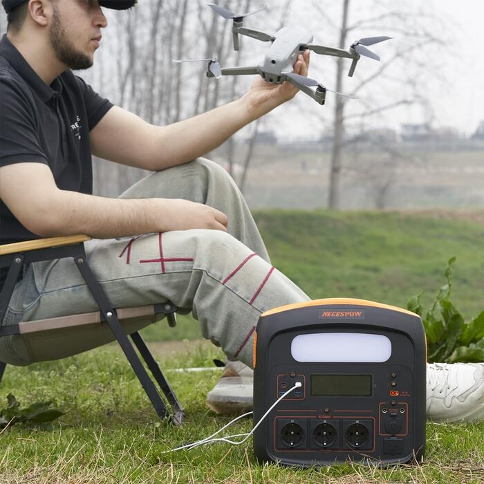 Портативна електростанція 1500W (3000W пікова потужність), 1102,5Wh LiMnFePO4 акумулятор, швидка зарядка за 90 хв, PD 100W, USB-C/AC/DC, сонячна панель, для кемпінгу, резервне живлення, на відкритому повітрі (Помаранчевий + Чорний)