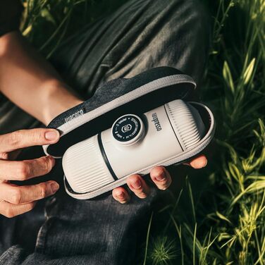 WACACO Nanopresso: портативна кавомашина еспресо, з чохлом S, чорний (80 мл)