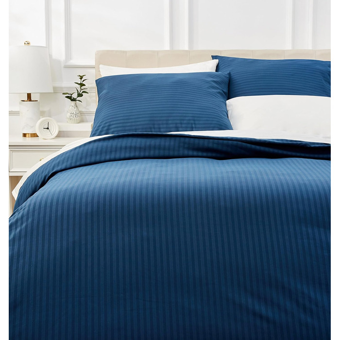 Комплект постільної білизни Domopolis Basics з 3 предметів, мікрофібра, 240х220 см, двоспальний, темно-синій, наволочка в смужку, двоспальна 65х65 см, темно-синій