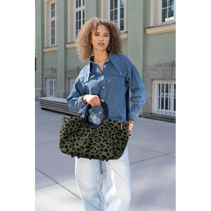 Сумка-шопер Reisenthel Loopshopper Teddy Leo Olive – з міцних перероблених PET-пляшок, практичні кишені