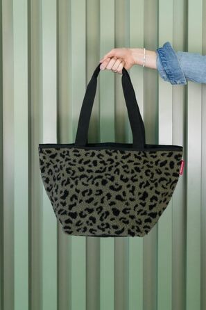 Сумка-шопер Reisenthel Shopper M Teddy Leo Olive – містка та стильна, з водовідштовхувального матеріалу