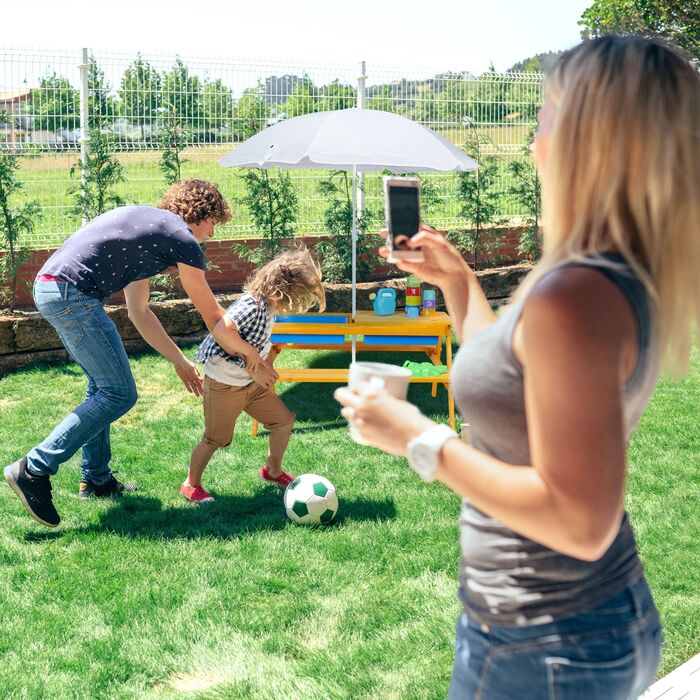 Дитячий дерев'яний набір меблів з парасолькою Relaxdays