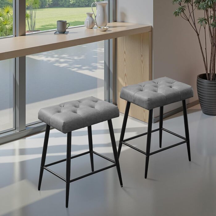 Набір з 2 барних стільців з мікрофібри, сірого кольору, з підніжкою, 62.5 см, без спинки для кухні, бістро, їдальні