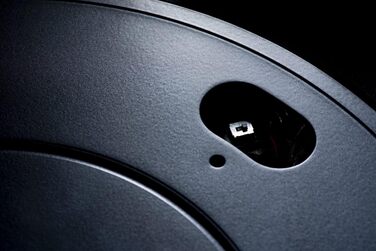 Проигравач вінілу Pro-Ject Automat A1 з вбудованим фонокоректором, повністю автоматичний, перемикач швидкостей 33/45 об/хв, головка Ortofon OM10, чорний