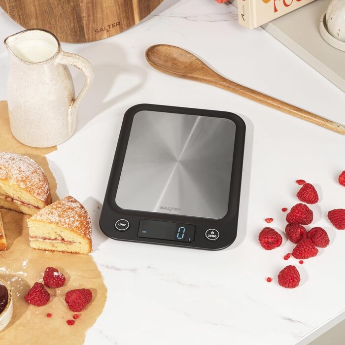 Кухонні ваги Salter 1068 SSBKDR: цифрова вага з нержавіючої сталі, 5 кг, функція тарування, вимірювання рідин (мл/fl.oz), LCD-дисплей, чорний колір, стильний дизайн, легко очищаються