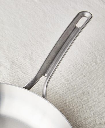 Сковорода GreenPan X Food 52 Five-Two Essentials з нержавіючої сталі Tri-Ply 4QT з кришкою, без PFAS, Multi-Clad, для індукційних плит, можна мити в посудомийній машині, термостійка, срібна