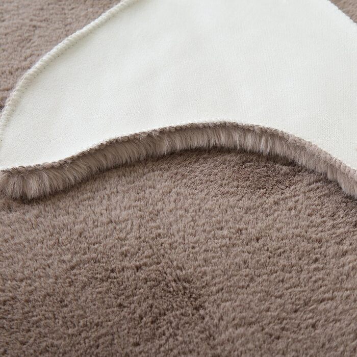 Дитячий килимок Whale Design Маленький килимок зі штучного хутра - волохатий пухнастий килимок для дитячої дівчинки та хлопчика Екстра м'який килимок, який можна прати - Килимок для дитячої кімнати (80x120 см, бежевий)