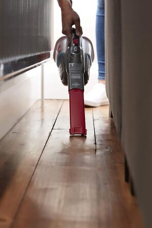 Пилосос ручний акумуляторний BLACK+DECKER Lithium Dustbuster BHHV315J, 12 В, 20 AW, циклонний, безмішковий, з висувною щілинною насадкою, титан/червоний, 500 мл
