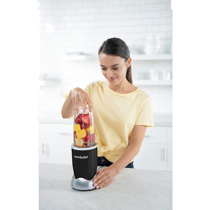 Смузі-блендер Nutribullet Pro 900 Вт, компактний, з чашею 700 мл, електричний міксер для смузі, чорний, легке очищення