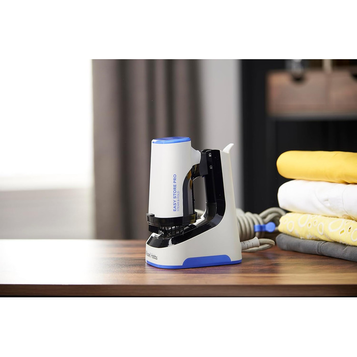 Ручний відпарювач Russell Hobbs Steam Genie Easy Store 1500Вт, складаний, для подорожей, з насадкою для тканин, 3м кабель, швидкий нагрів, модель 26740-56