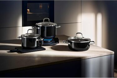 Каструля WMF Fusiontec Essential, 16 см, без кришки, 1,3 л, нержавіюча сталь, високотехнологічна кераміка, стійка до подряпин, без покриття, чорна, Made in Germany