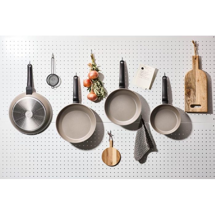 Набір керамічних сковорідок Fissler Ceratal Evo Classic 2 шт. (24 та 28 см), теплий сірий, без PFAS/PTFE, CookStar, Німеччина