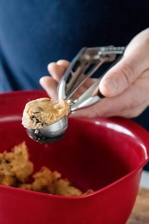 Ложка для морозива та тіста KitchenAid з порційним механізмом, нержавіюча сталь, кольорова