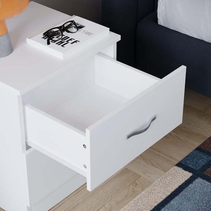 Тумба приліжкова Vida Designs Riano, біла, 2 шухляди з металевими ручками та напрямними, захист від деформації, меблі для спальні, 47x40x36 см