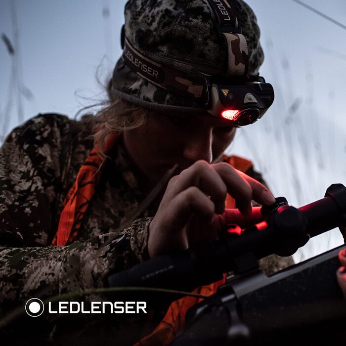 Налобний ліхтар Ledlenser MH8 600 Лм, акумуляторний, LED, чорний, для полювання та риболовлі, до 60 годин, червоне/зелене/синє світло, фокусування, 2xAA, транспортувальний замок