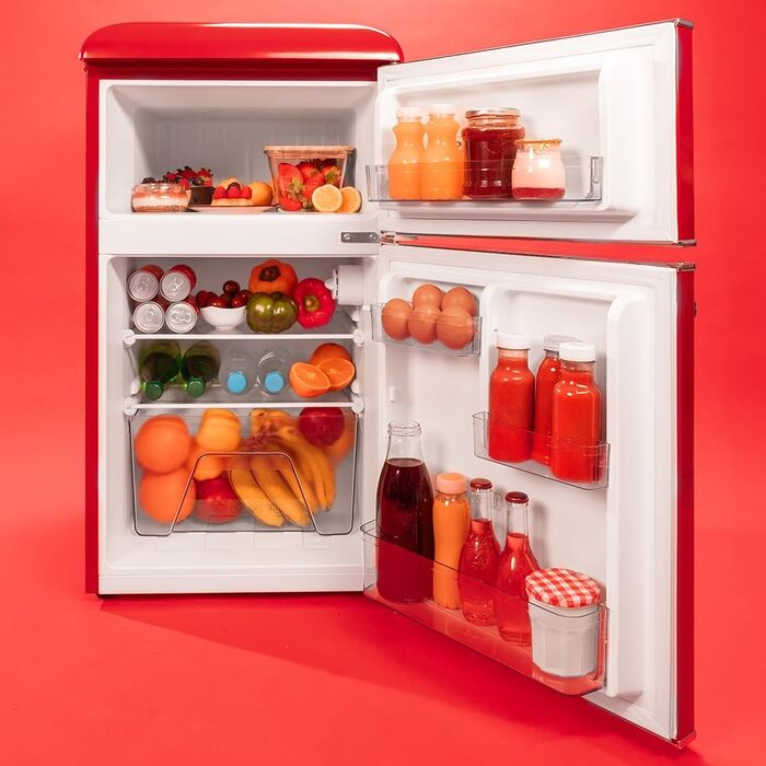 Холодильник Cecotec Bolero CoolMarket 2D Origin 86L - Retro, 89.3 x 48.7 см, 86 л, Клас E, з Ice Box, внутрішнім освітленням та хромованим ручками