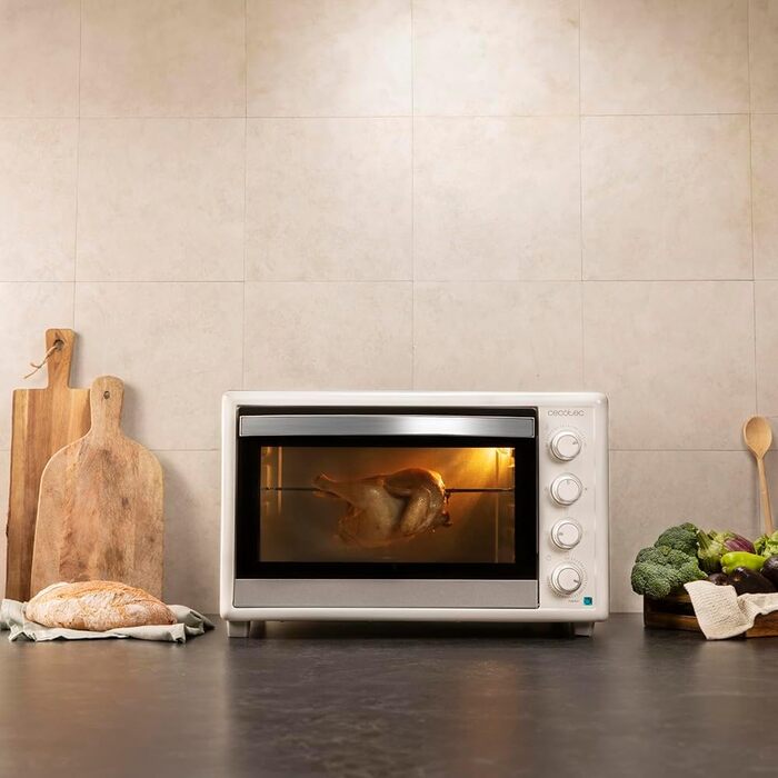 Конвекційна піч Cecotec 46 літрів Bake&Toast 4600 White Gyro. 2000 Вт, внутрішнє освітлення, 12 функцій, температура до 230°C, подвійне скло, з обертовим шампуром, білий