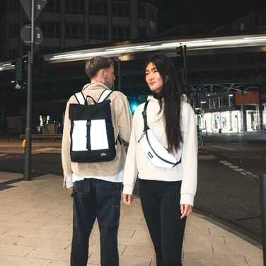 Рюкзак Johnny Urban Mika Reflective чорний, водовідштовхувальний, рефлективний, для чоловіків та жінок, роллтоп для велосипеда, університету, школи