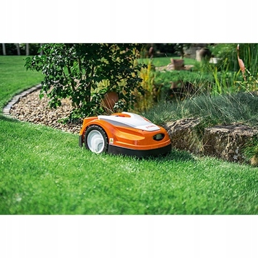 Робот-газонокосарка Stihl RMI 422, ширина косіння 20 см