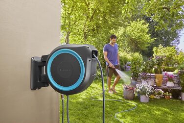 Шланг садовий Gardena RollUp M/L (блакитний) 25 м: гнучкий полив для середніх та великих садів, поворотний, з 25 м шлангом преміум-якості та монтажним комплектом (18620-20)