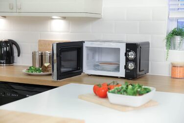 Мікрохвильова піч Russell Hobbs RHMM701C Solo 17л, 700 Вт, чорна: розморожування, таймер, 5 рівнів потужності