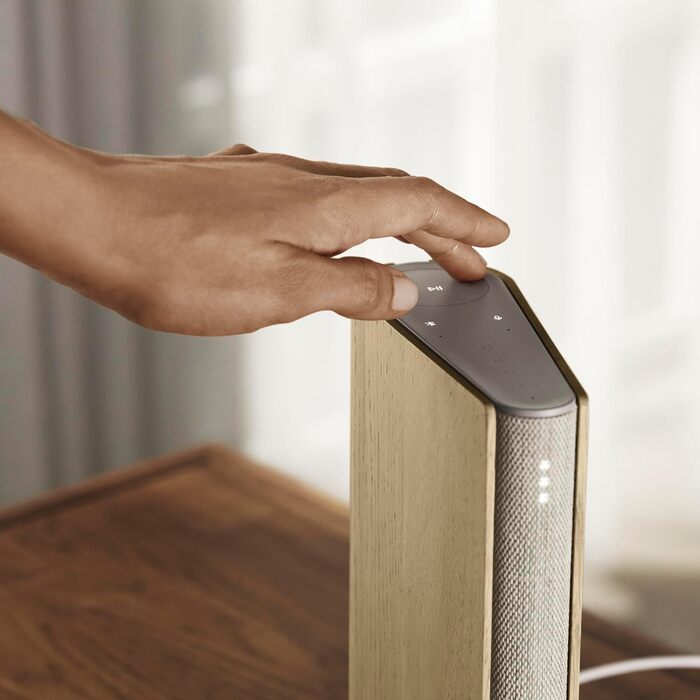 Bang & Olufsen Beosound Emerge: Бездротовий Bluetooth-динамік для дому, Золотий колір, Преміум-якість звуку