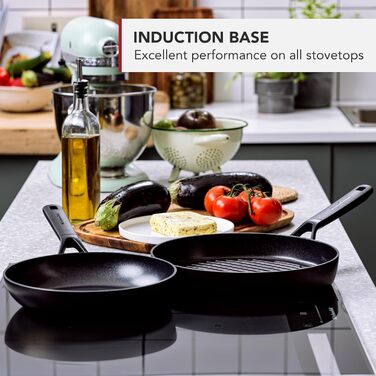 Сковорода KitchenAid Classic Forged для млинців (24 см), з антипригарним покриттям, індукційна, для духовки, чорна