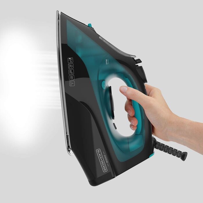 Парова праска BLACK+DECKER BXIR2403E, керамічна підошва, 2400 Вт, 500 мл, чорна/зелена