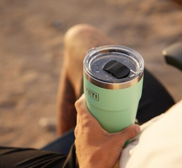 Термос YETI Rambler з кришкою MagSlider, чорний, 20oz (591ml)