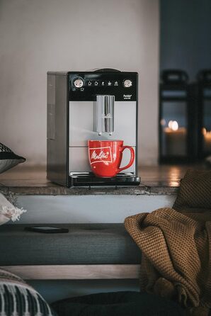 Кавомашина Melitta Purista з кавомолкою, 5 рівнів помелу, функція улюбленої кави, для еспресо та кави, сріблясто-чорна