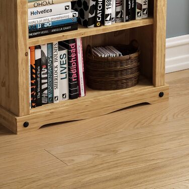 Дерев'яний книжково-DVD стелаж Vida Designs Corona, сосна, 29x84x100 см, сучасний стиль