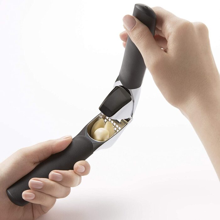 Прес для часнику та імбиру OXO Good Grips, ручний, можна мити в посудомийці