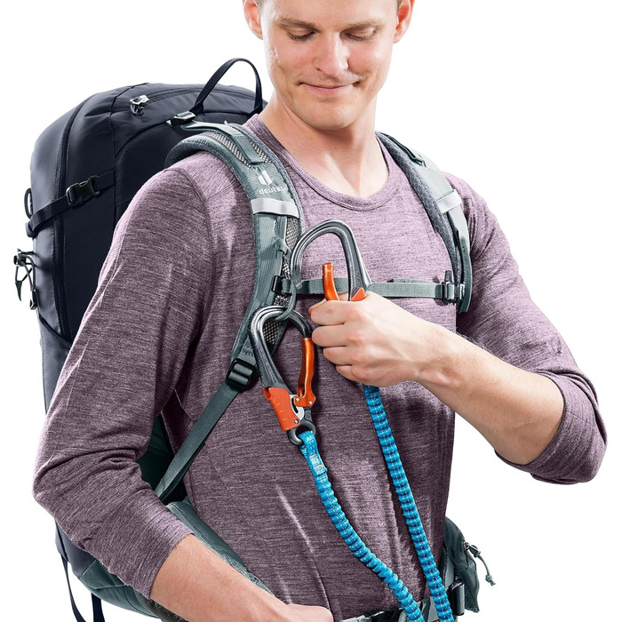 Чоловічий туристичний рюкзак Deuter Trail Pro 33 л, чорний, для хайкінгу та скелелазіння