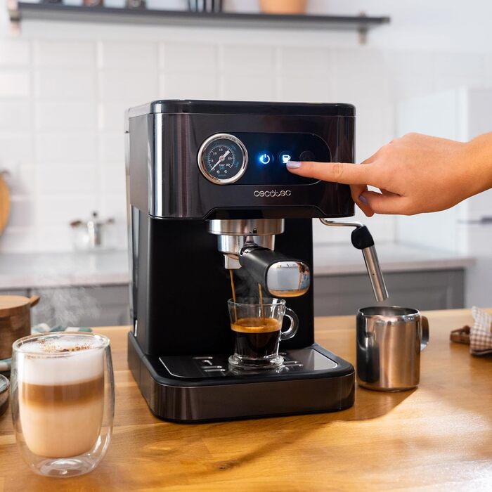 Еспресо-машина Cecotec Power Espresso 20 Pro Latte: 20 Bar, дисплей, 1,5L резервуар, 550ml контейнер для молока, підігрів чашок