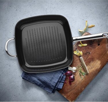Wok Durado з нержавіючої сталі: антипригарне покриття, для всіх плит, до 260°C, 28x28 см
