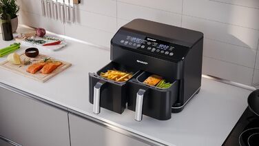 Аерофритюрниця SHARP AF-GD82AE-B з двома відсіками по 4 л, сенсорне керування, 12 програм, 1800 Вт, чорна, приготування без олії
