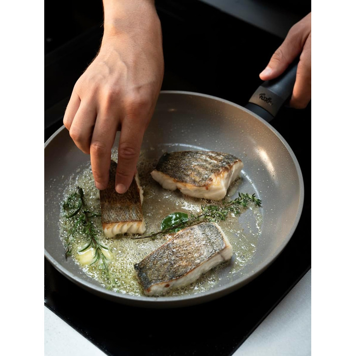 Набір керамічних сковорідок Fissler Ceratal Evo Classic 2 шт. (24 та 28 см), теплий сірий, без PFAS/PTFE, CookStar, Німеччина