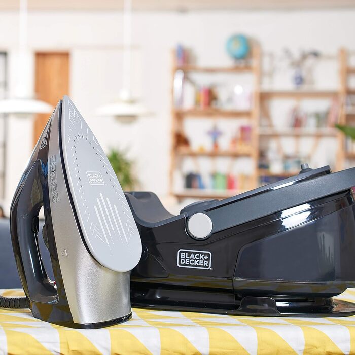 Парова праска BLACK+DECKER BXSS22000E, 2200 Вт, пластик, сіра, резервуар 1.4 л