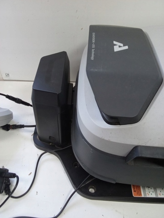 Робот-газонокосарка ANTHBOT GENIE 600