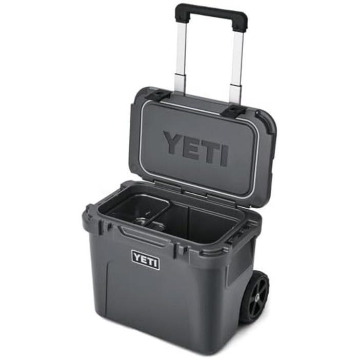 Чорний холодильник на колесах YETI Roadie 32 - ізольований, міцний, для кемпінгу та подорожей