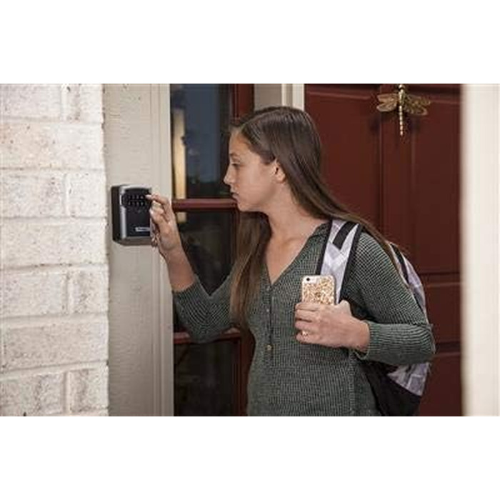 Розумний сейф для ключів Master Lock Smart Connected з Bluetooth та кодовим замком, настінний вуличний кейс з військовим шифруванням, 12.7 x 8.3 x 5.9 см