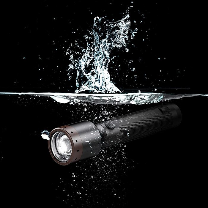 Ліхтарик Ledlenser P6R Core, 900 люмен, акумуляторний, LED, IP68, фокусування, 240 м, USB-зарядка