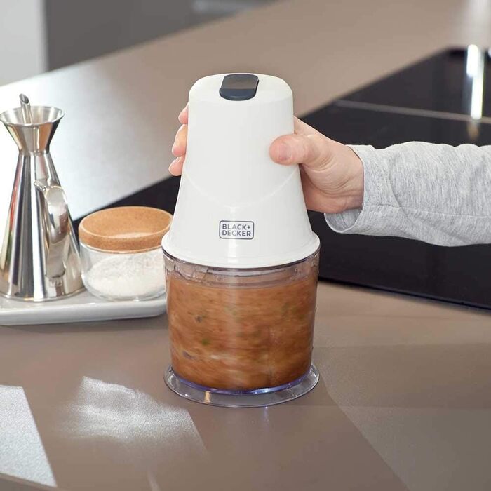 Подрібнювач BLACK+DECKER BXCH260E, 260 Вт, 500 мл, 2 швидкості, нержавіюча сталь, білий, для змішування та подрібнення, з кришкою для зберігання