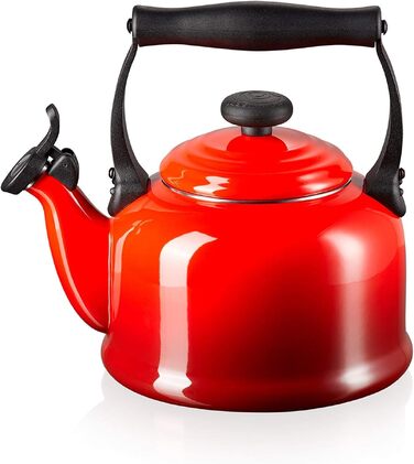 Чайник для води Le Creuset Tradition, емальована сталь, 2.1 л, вишнево-червоний