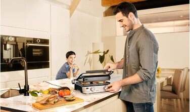 Електричний гриль Braun MultiGrill 7 CG7020: 3-в-1 (контактний гриль, барбекю, духовка), 2000W, велика поверхня (12 бургеров), плаваюча пластина, плаваюча гратильниця, миється в посудомийній машині, регулювання температури