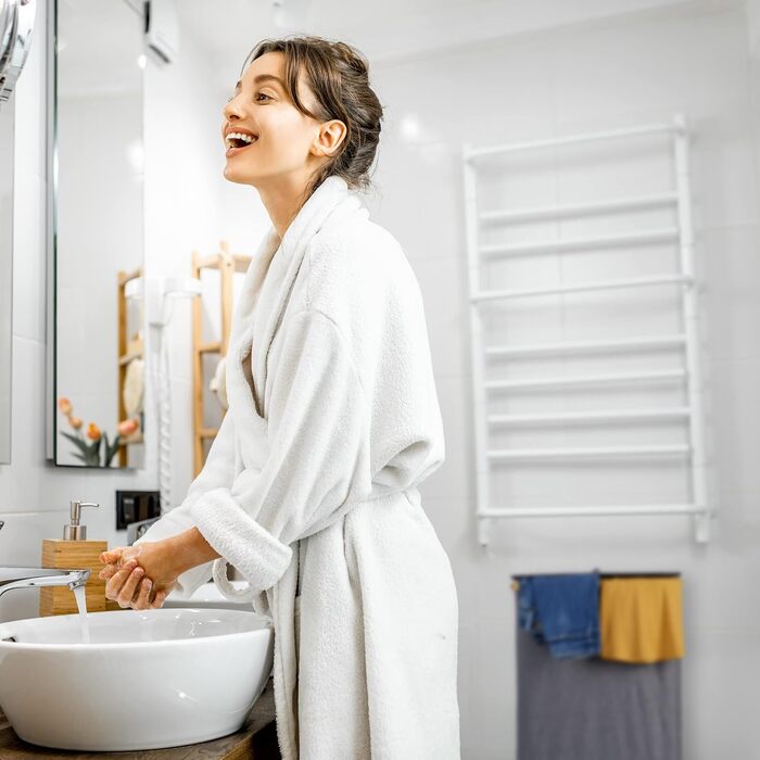 Кошик для білизни Relaxdays з кришкою 100 л, бамбук і поліестер, переносний, дихаючий мішок для прання, сірий/натуральний, 66x45x36.5 см