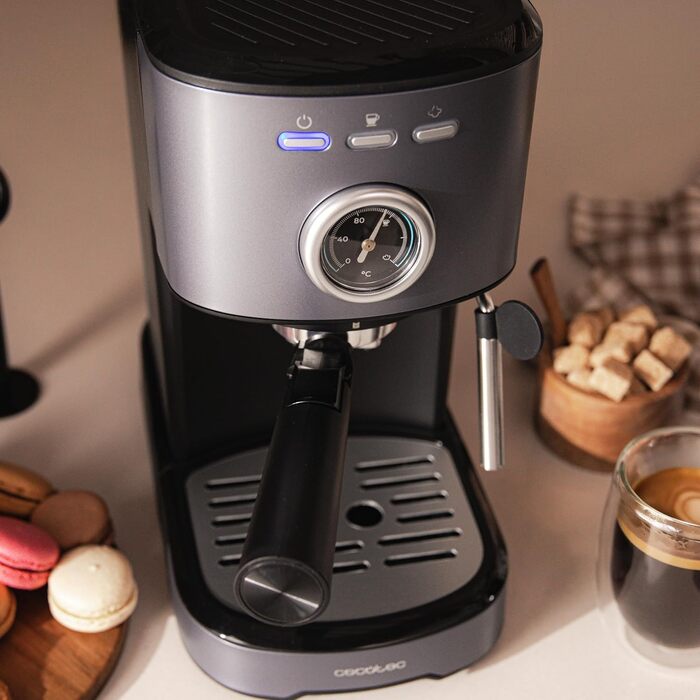 Еспресо-машина Cecotec Espressomaschine Compact Power Espresso 20 Retro Green – 1100 Вт, 20 бар, Thermoblock, парогенератор, сталь, манометр