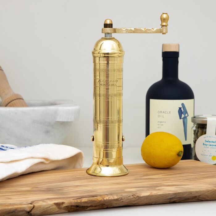 Ручна млинець для перцю Alexander Home The Original Griechische, латунь, 20,3 см, з ручкою-курбою