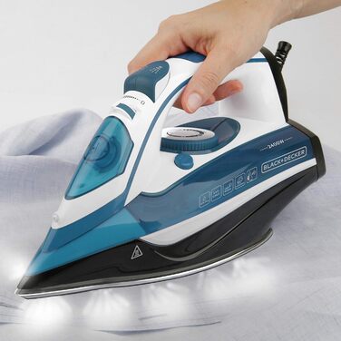 Парова праска BLACK+DECKER BXIR2402E, 2400 Вт, 370 мл, пластик, синя/зелена
